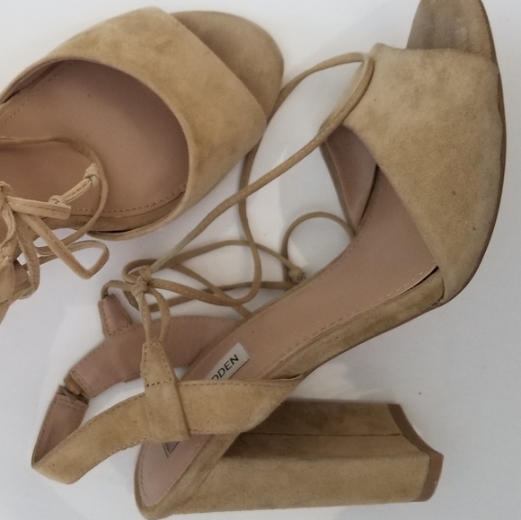 Steve Madden lace up heels size 8 - Picture 2 of 3